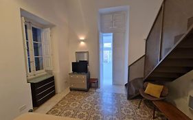 No 60, 2Nd Floor, Centrally Located, Fully Equipped Studio Apt